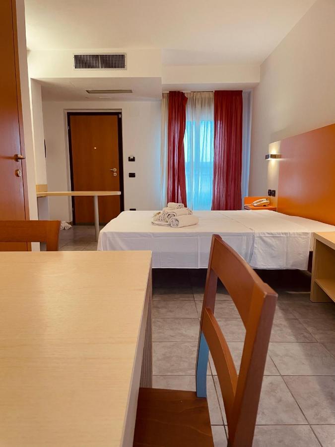 Hotel Grecale - Venturina Terme Esterno foto