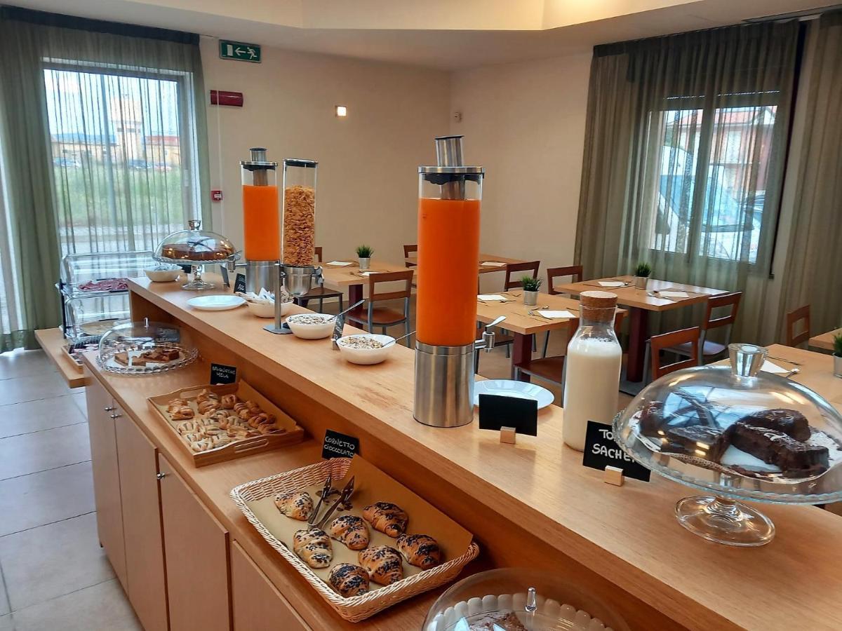 Hotel Grecale - Venturina Terme Esterno foto