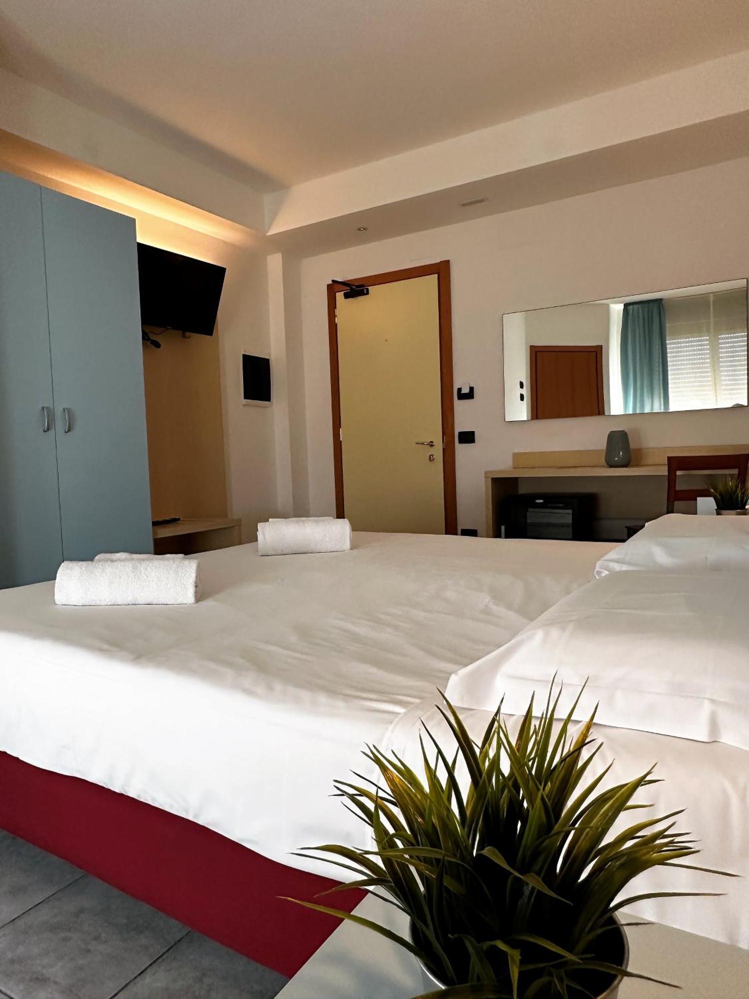 Hotel Grecale - Venturina Terme Esterno foto